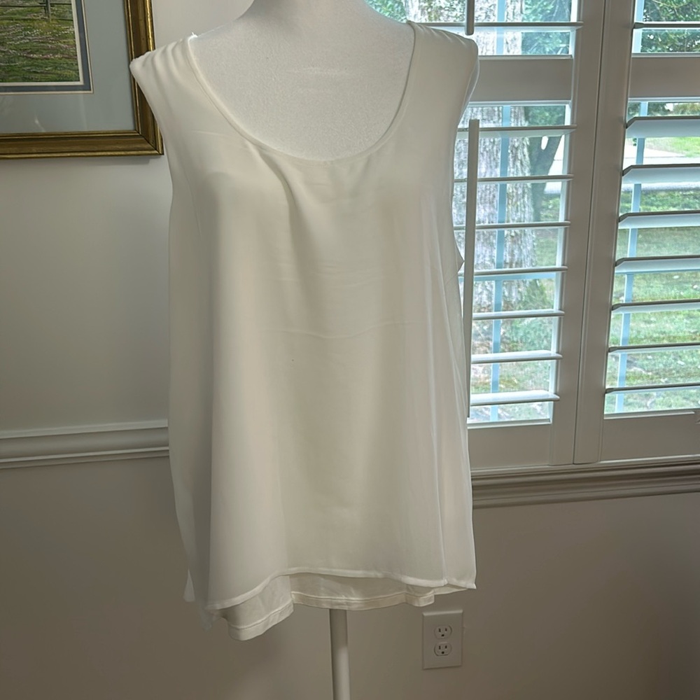 WH/BM Sleeveless layered top. Layered. NWT